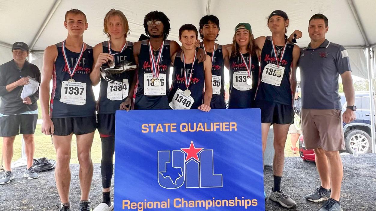 Life High School Waxahachie Boys Cross Country Team, State Qualifiers